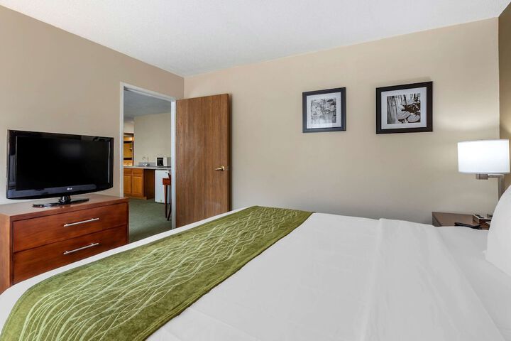 Room 12 of 38