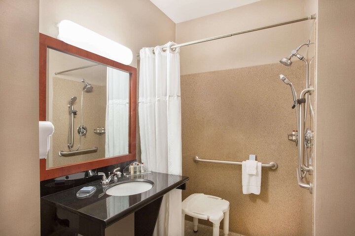 Room 14 of 29