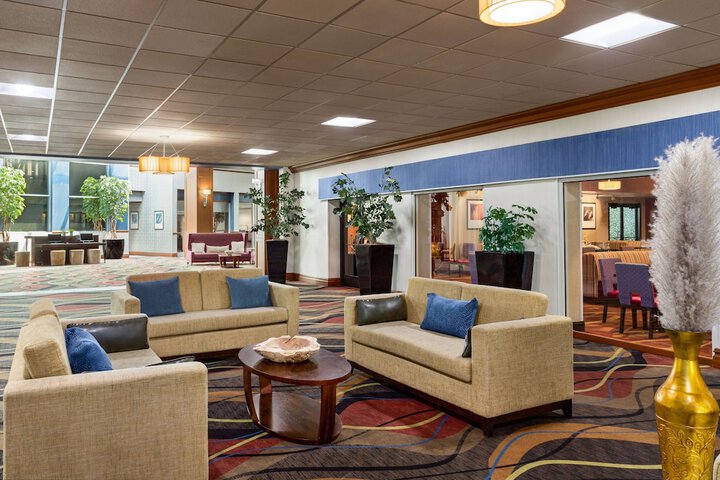 Hotel 5 of 84