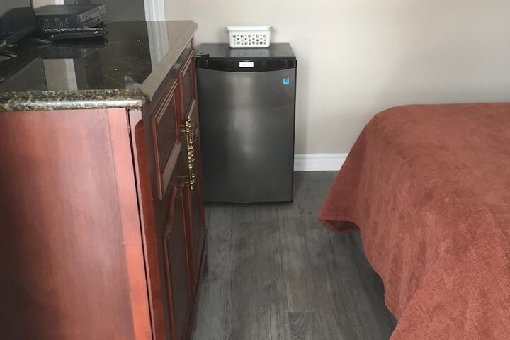 Room 6 of 21