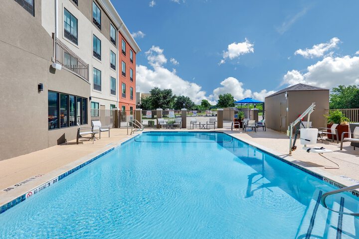 Pool 8 of 57