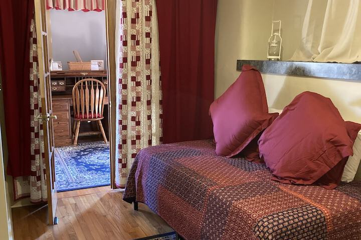 Room 108 of 289