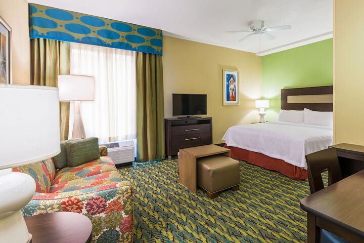 Room 9 of 32