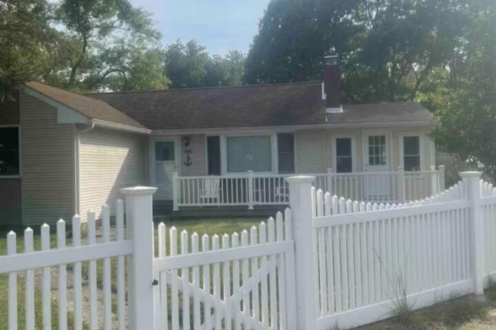 Three Bedroom House - Cape May short walk to the Bay