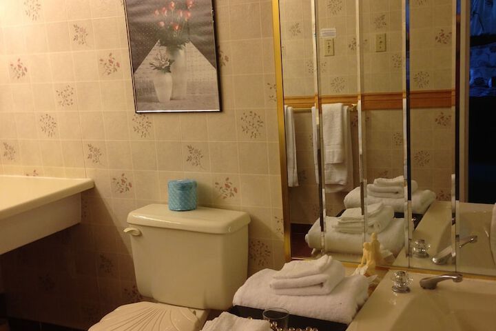 Room 16 of 43