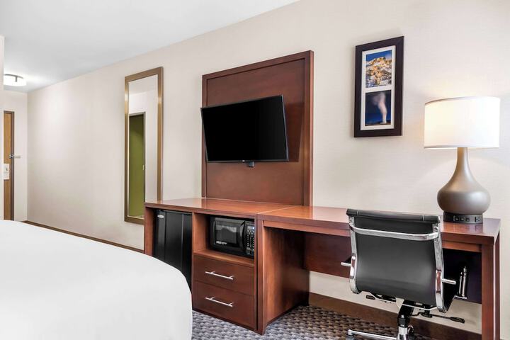 Room 29 of 35