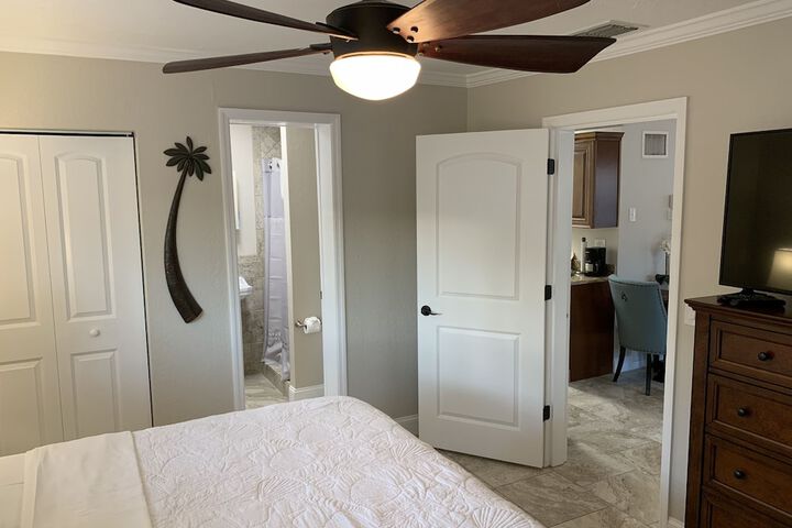 Room 51 of 89