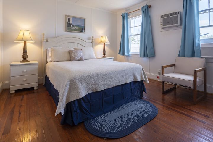 Room 295 of 309