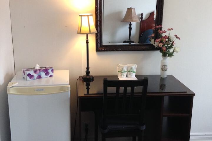 Room 12 of 39