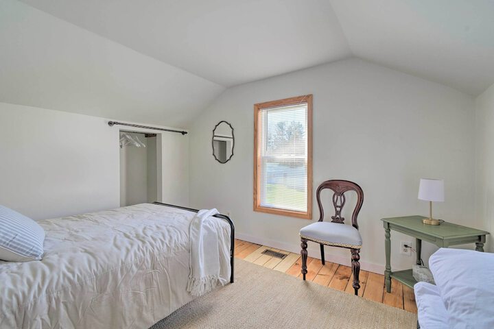 Walk to Beach! Sodus Point Escape w / Private Yard