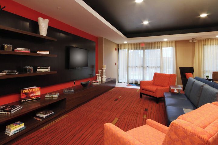 Courtyard Flint by Marriott