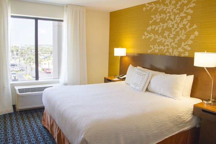 Wavecrest Lodge