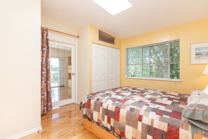 Room 12 of 40