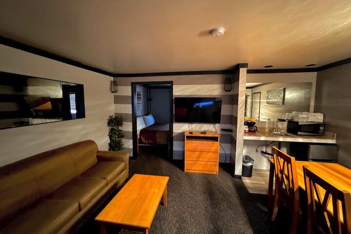 Room 20 of 49