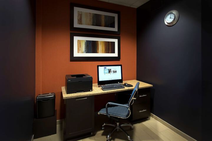 Business Center 35 of 35