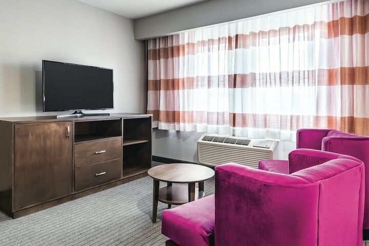 Room 9 of 46