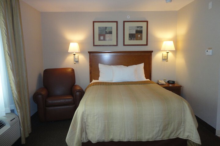 Room 21 of 36