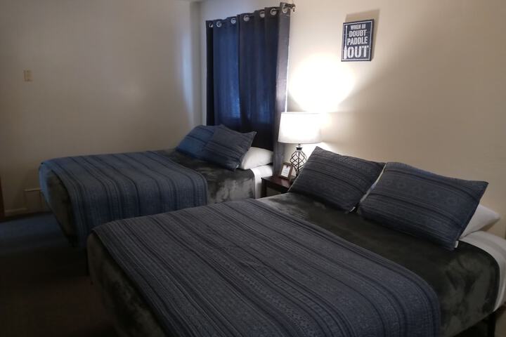Voyageur Motel