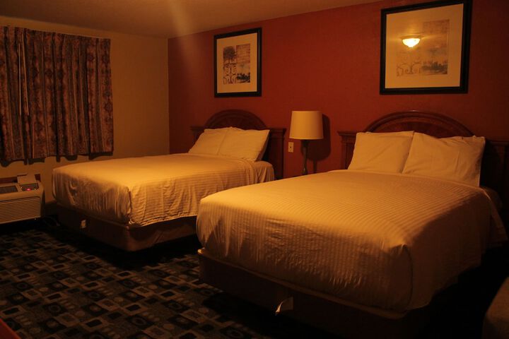 Room 16 of 36