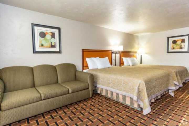 Room 5 of 25