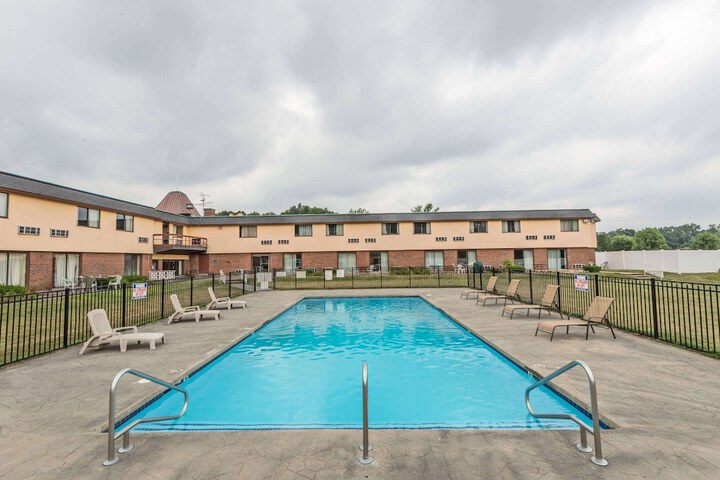 Pool 3 of 15