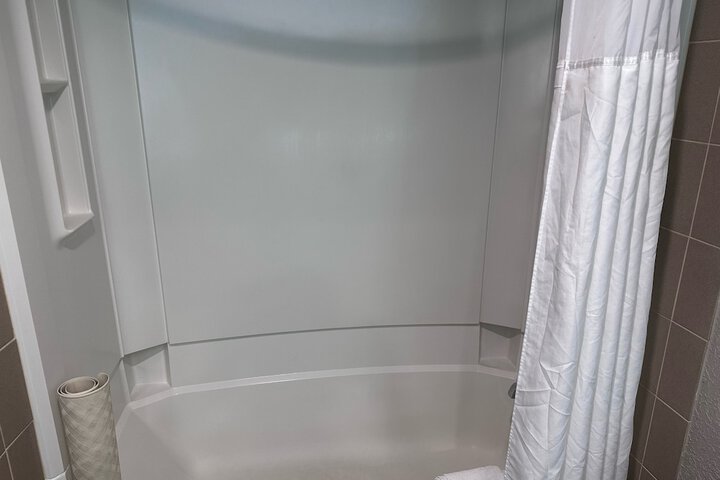 Room 16 of 52