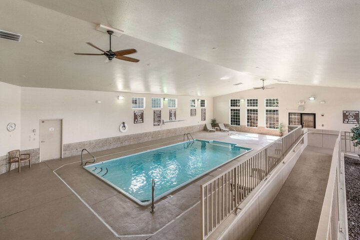 Pool 6 of 37