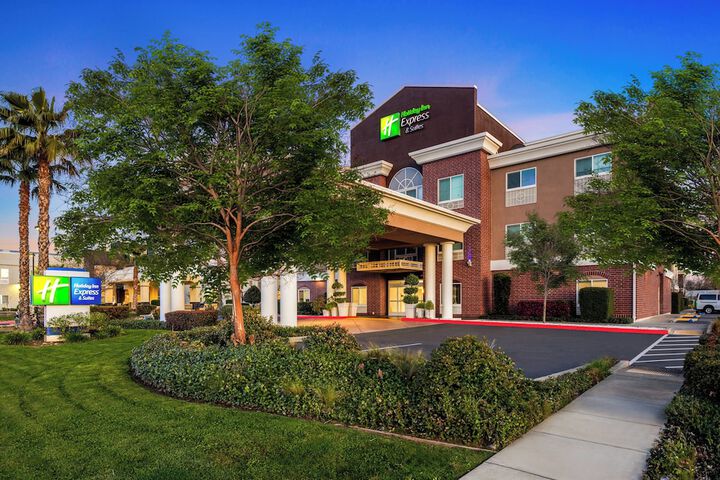 Hotel 4 of 60