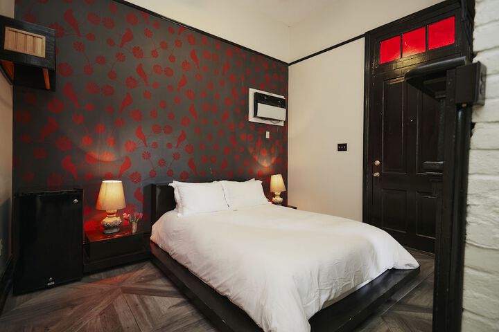 Room 34 of 45