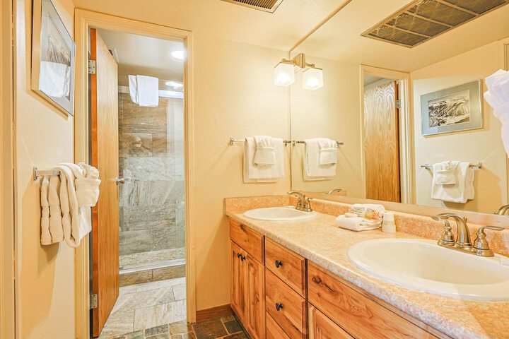 Summit House 2 bed 2 bath B