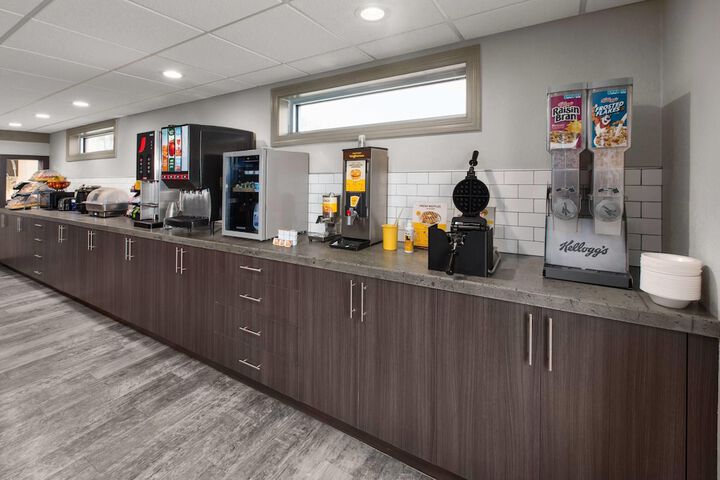 Days Inn by Wyndham Pierre