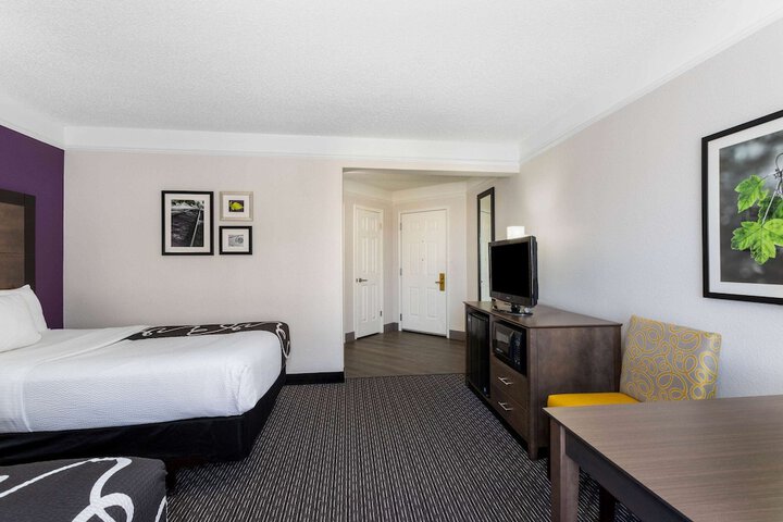 La Quinta Inn & Suites by Wyndham Denver Boulder-Louisville