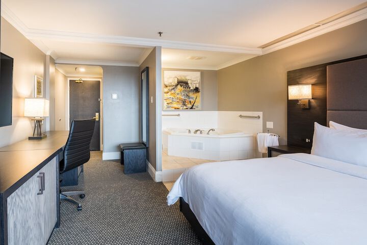 Room 44 of 205