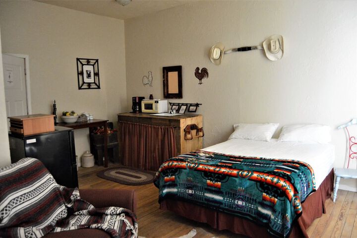 Room 16 of 45
