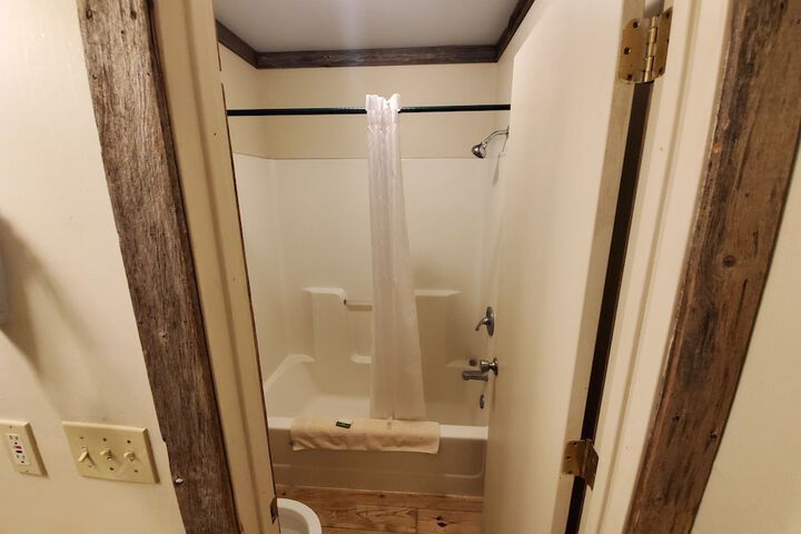 Room 6 of 55