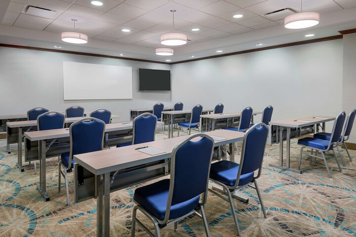 Homewood Suites by Hilton Cleveland-Beachwood
