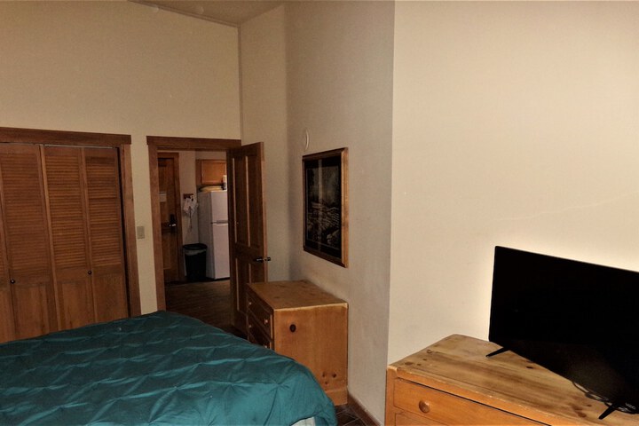 Room 16 of 30