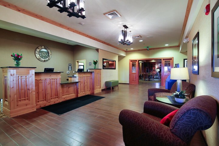 Hotel Interior 10 of 39