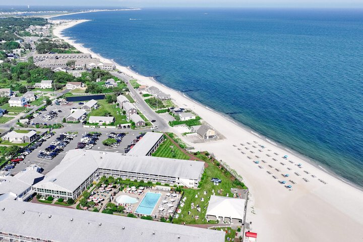 Red Jacket Beach Resort