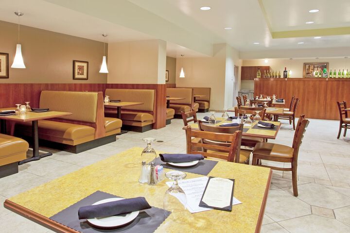 Holiday Inn Toledo-Maumee (I-80 / 90) by IHG