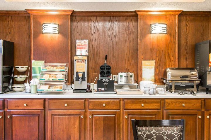 Breakfast/Coffee Service 53 of 60