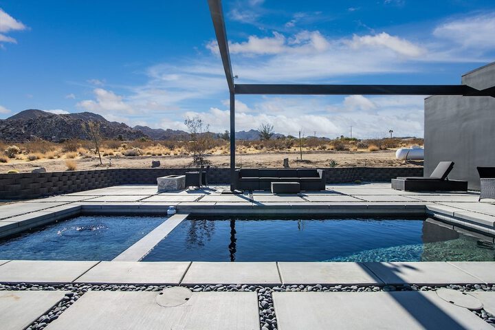 Luxe Modern Escape w Pool Hot Tub Firepit Desert View Lassen by Avantstay