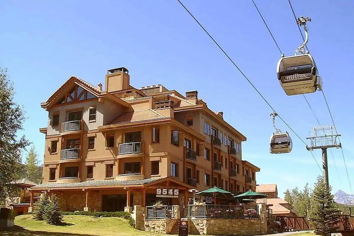 Inn at Lost Creek