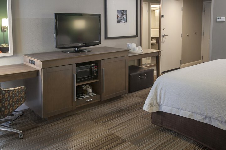 Room 16 of 51
