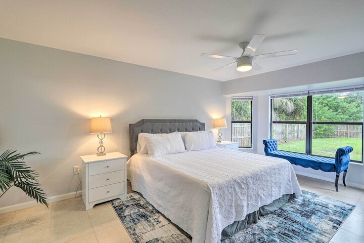 Charming Palm Bay Retreat w / Spacious Yard!