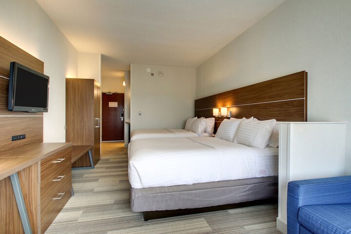 Room 42 of 69