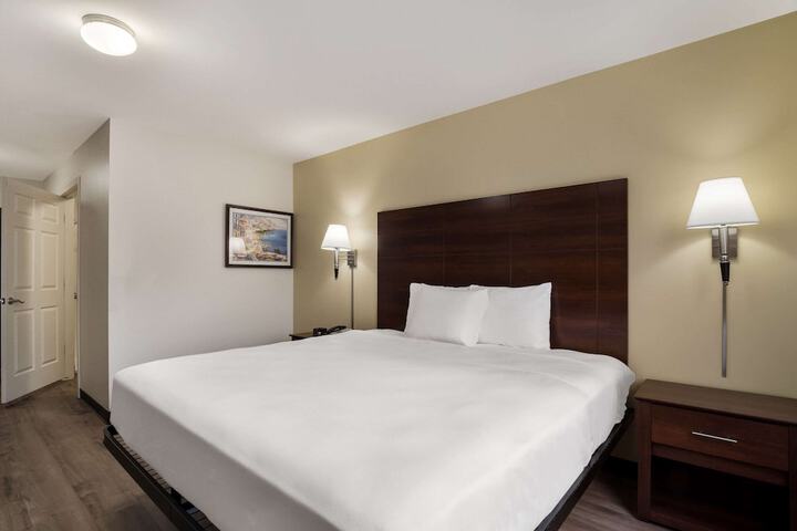 Room 49 of 61
