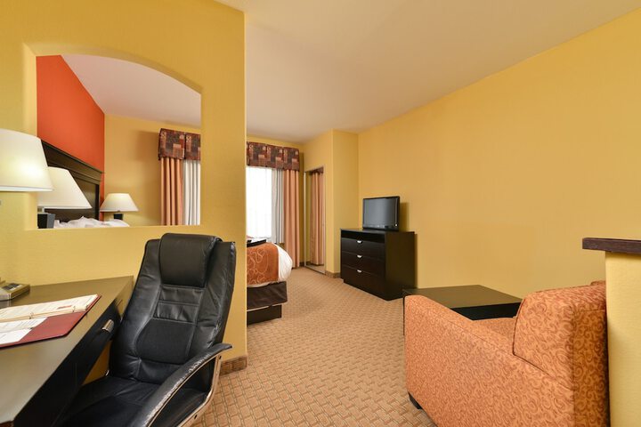 Room 52 of 84