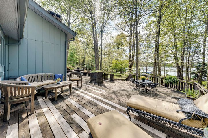 Luxe Poconos Pines Home w / Beach + Amenities!