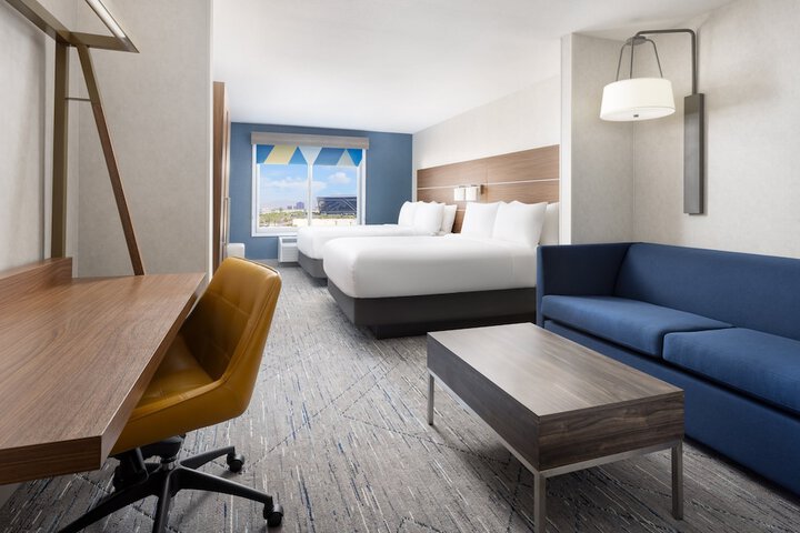 Room 16 of 39